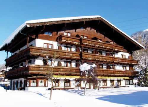 Kaiserhotel-Kitzbuehler-Alpen